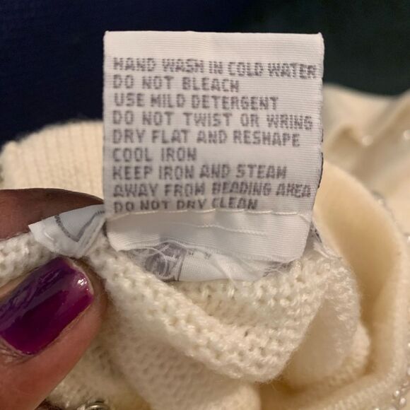 Vintage Pearl Cream Sweater - Picture 5 of 14